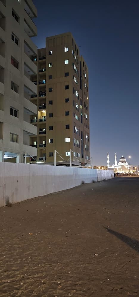 Benitah Capsule hostel and Family rooms