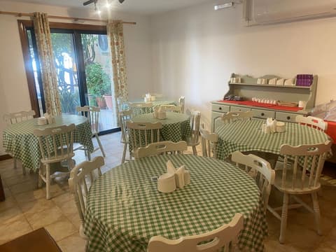 Green Grove Guest house