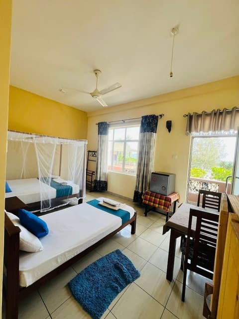 New golden bay resort Weligama