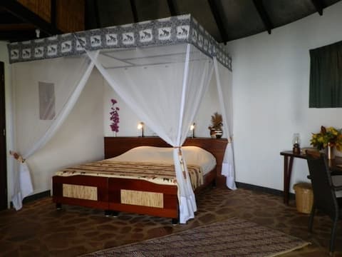 Speke Bay Lodge