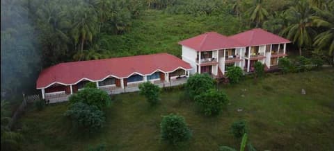 Hotel Exotica Squares Beach Resort