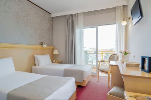 EONA BEACH RESORT by Greek Pride