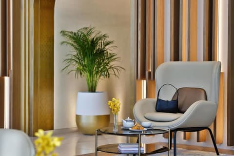Tumbi Hotel Dubai The Palm, Tapestry Collection by Hilton