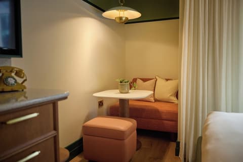 The July London Victoria