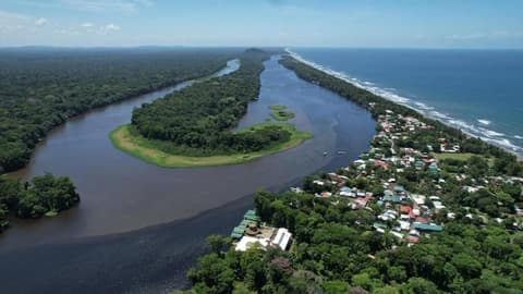 Tortuguero Adventures Beach House