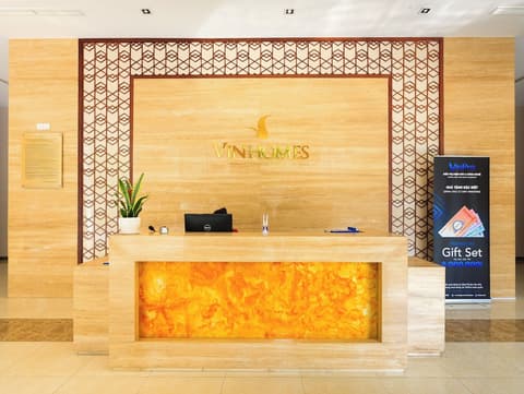 Refined Saigon - Vinhome Central Park