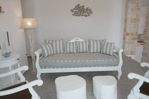 Afroditi Studios & Villas