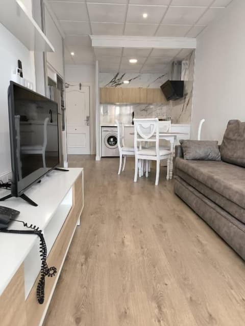 Apartamentos Avenida Tropical by Bossh