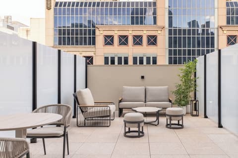 Hotel Indigo Melbourne Little Collins by IHG