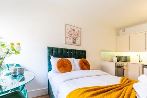 Kensington High Street Suites