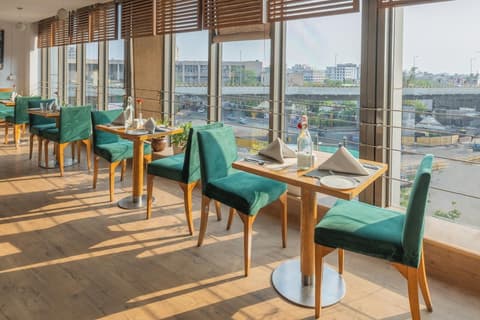 Hotel in Jaipur Near Hawa Mahal