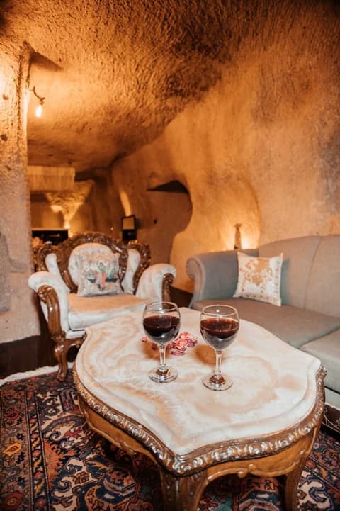7 Oda Kapadokya Cave House