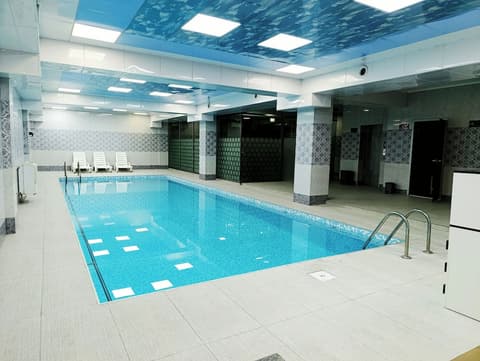 Alis Hotel, Indoor pool