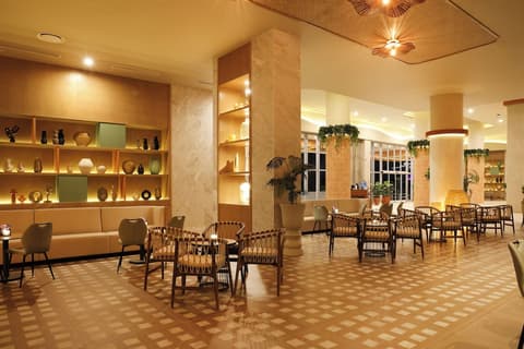 Hotel Riu Ventura - All Inclusive, Lobby sitting area