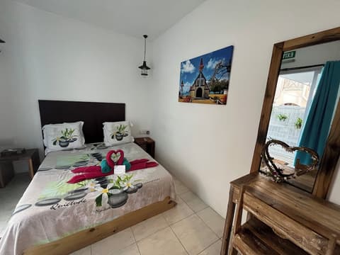 La Koquillishe, Room