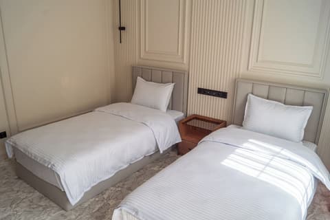 Meridian Plaza by Reikartz, Room