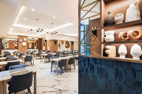 Hotel Riu Plaza Toronto