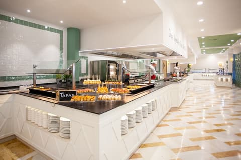 Grupotel Playa Club, Food court