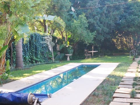 The Wardrobe Guest House, Outdoor pool