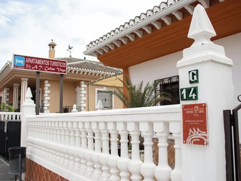 Apartamentos Turísticos Cullar Vega