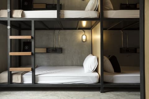 Bed Station Hostel, Room