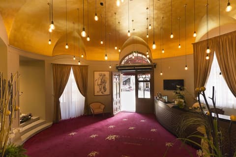 Grandhotel AMBASSADOR National House