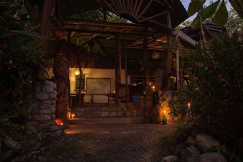 La Leona Eco Lodge