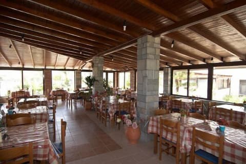 Ionikos Hotel