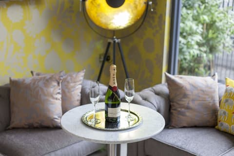 Hotel Shepherds Bush London