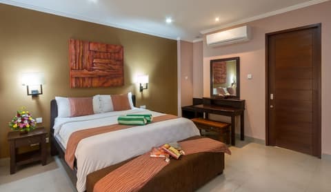 Peninsula Bay Resort