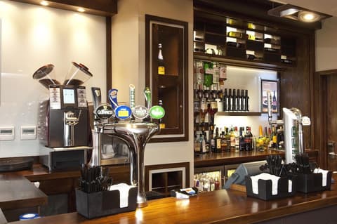 Premier Inn London Hanger Lane, Restaurant