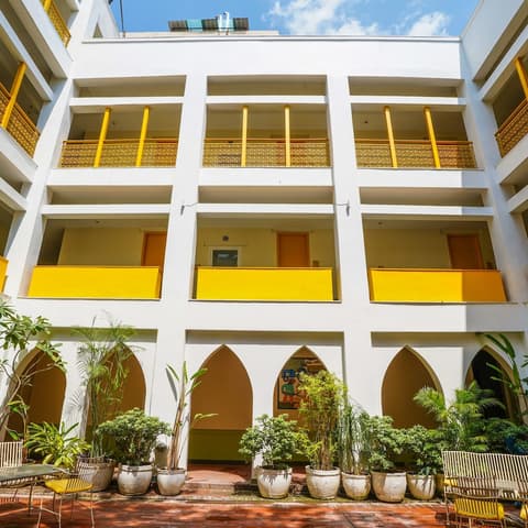 Bloom Boutique - Signature Towers