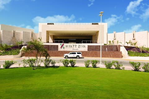 Hyatt Ziva Cancun All Inclusive, Reception