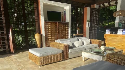 Hotel Acantilado de La Tierra by On vacation, Reception