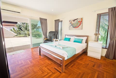 Tropicana Pool Villa