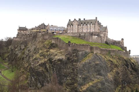 Premier Inn Edinburgh - Princes Street