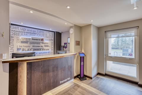 Premier Inn Bracknell - Twin Bridges