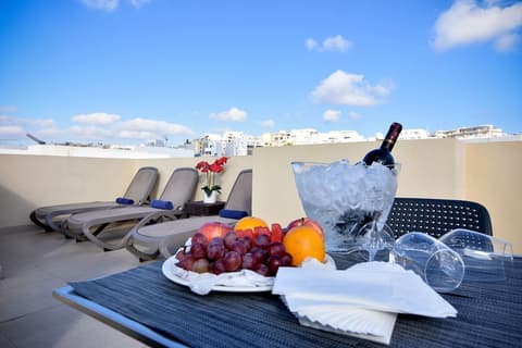 Blubay Apartments by ST Hotels, Rooftop terrace