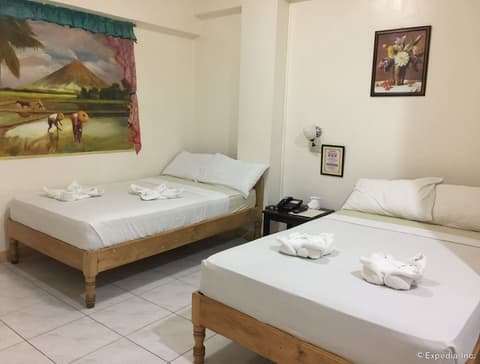 Constrell Pension House, Room