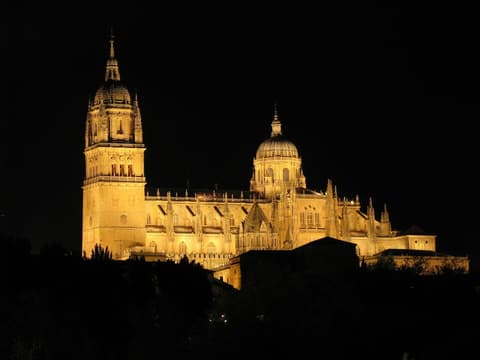 Hotel Residencia Castellano I, Exterior