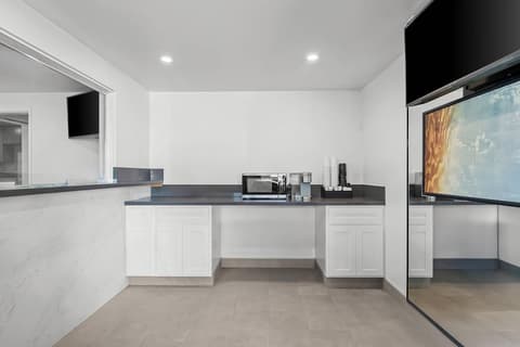 Rodeway Inn Commerce - Los Angeles, Lobby