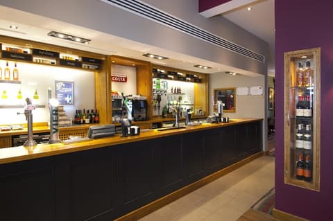 Premier Inn London City - Old Street, Restaurant