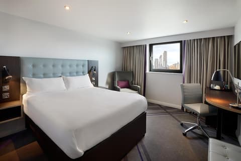 Premier Inn London City - Old Street, Room