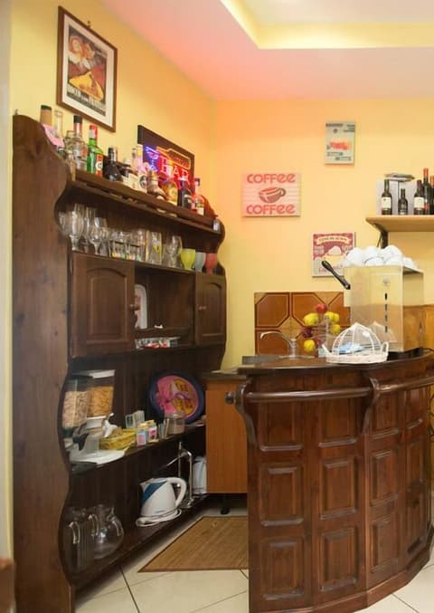 Anna's Family, Bar (on property)