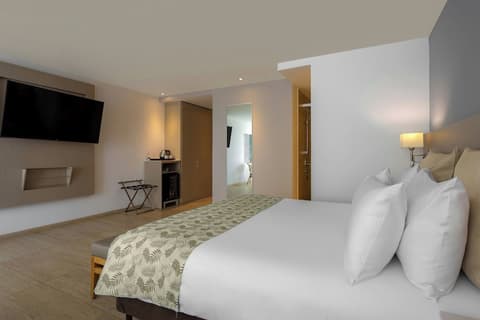 Courtyard By Marriott Santa Marta Resort