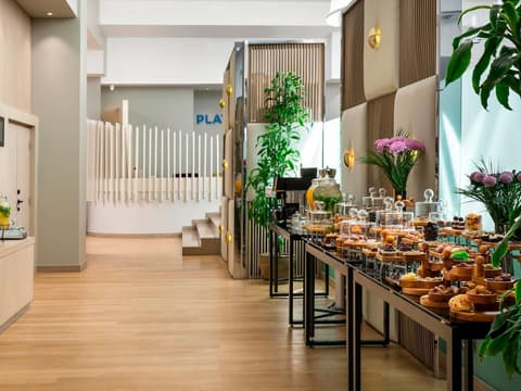 Novotel Istanbul Bosphorus, Miscellaneous