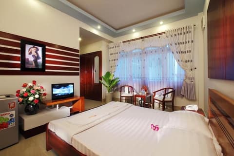 Gold Stars Hotel (Long Hai-Vung Tau)
