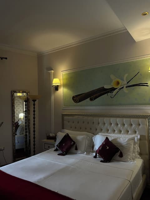 2 KITARRAT Boutique Hotel & SPA