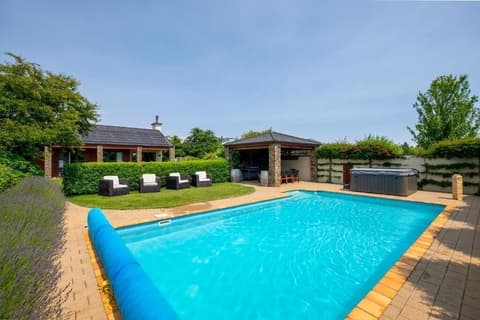 Limetree Lodge, Pool