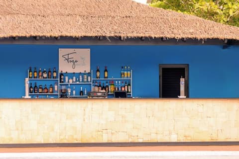 Sol Dunas Family Fun, Bar (on property)